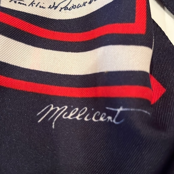 Vintage THE PRESIDENTS Signatures Scarf Patriotic Red White & Blue by Millicent - Picture 14 of 15